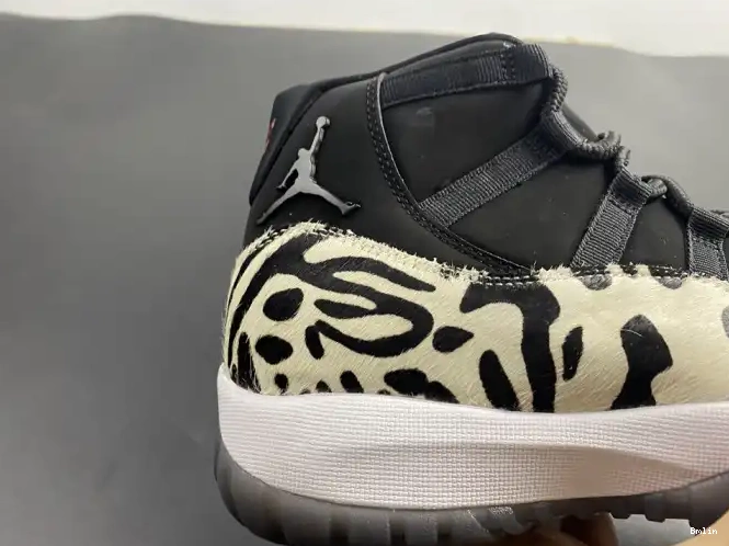 Bmlin shoes AR0715-010 AIR JORDAN ANIMAL 11 INSTINCT 0530